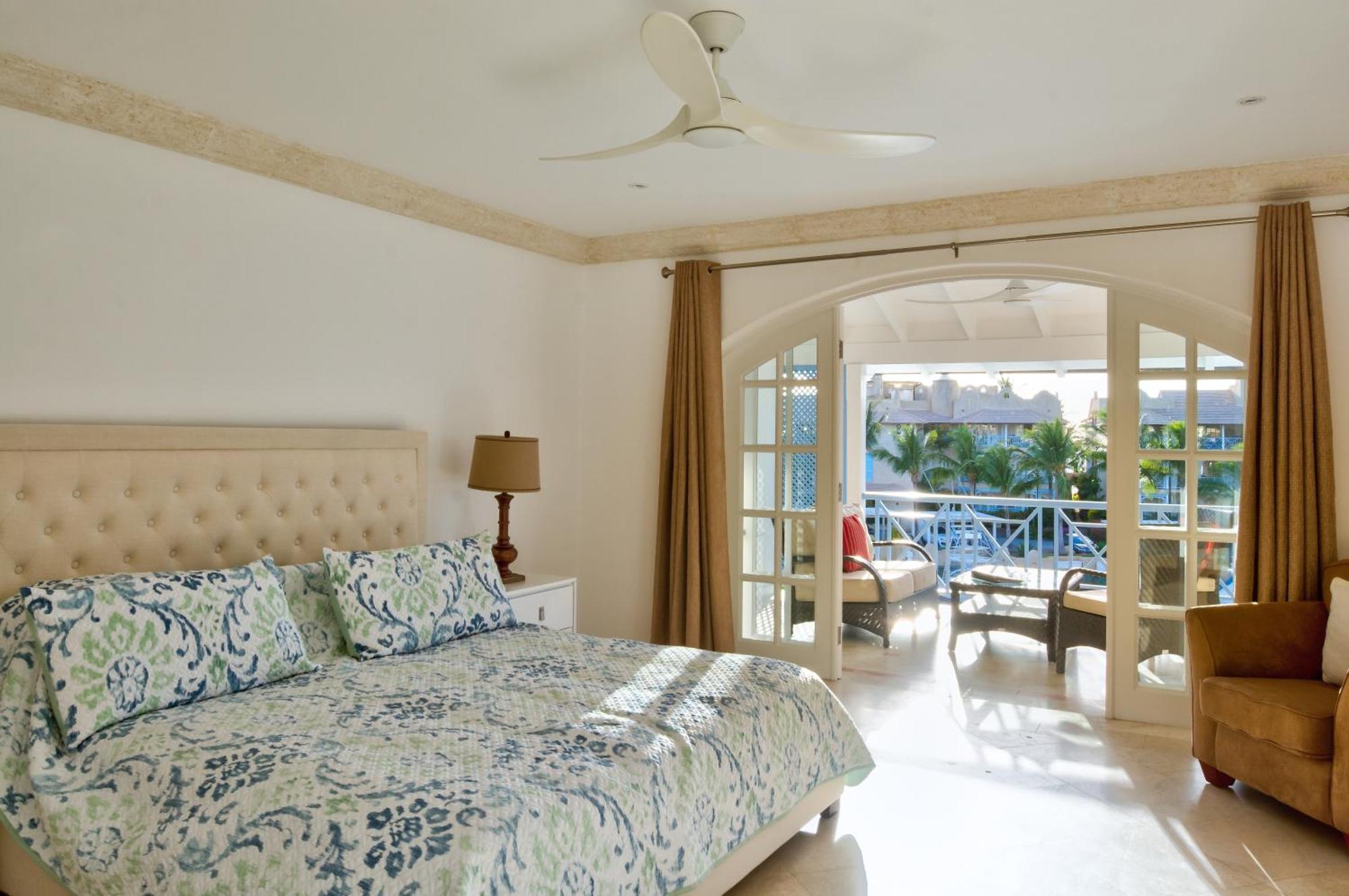 Port St. Charles Hotel Saint Peter Luaran gambar